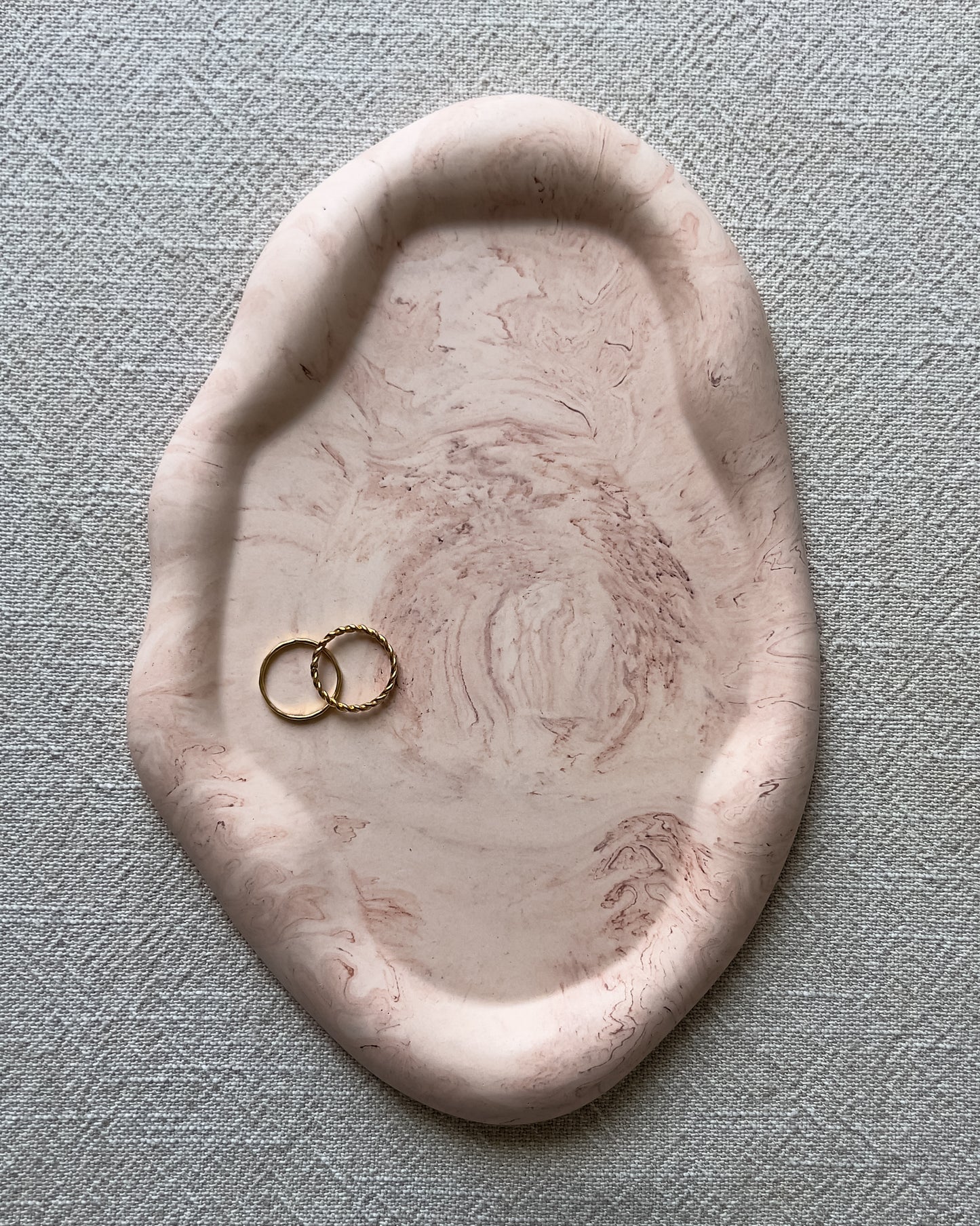 Aura Tray